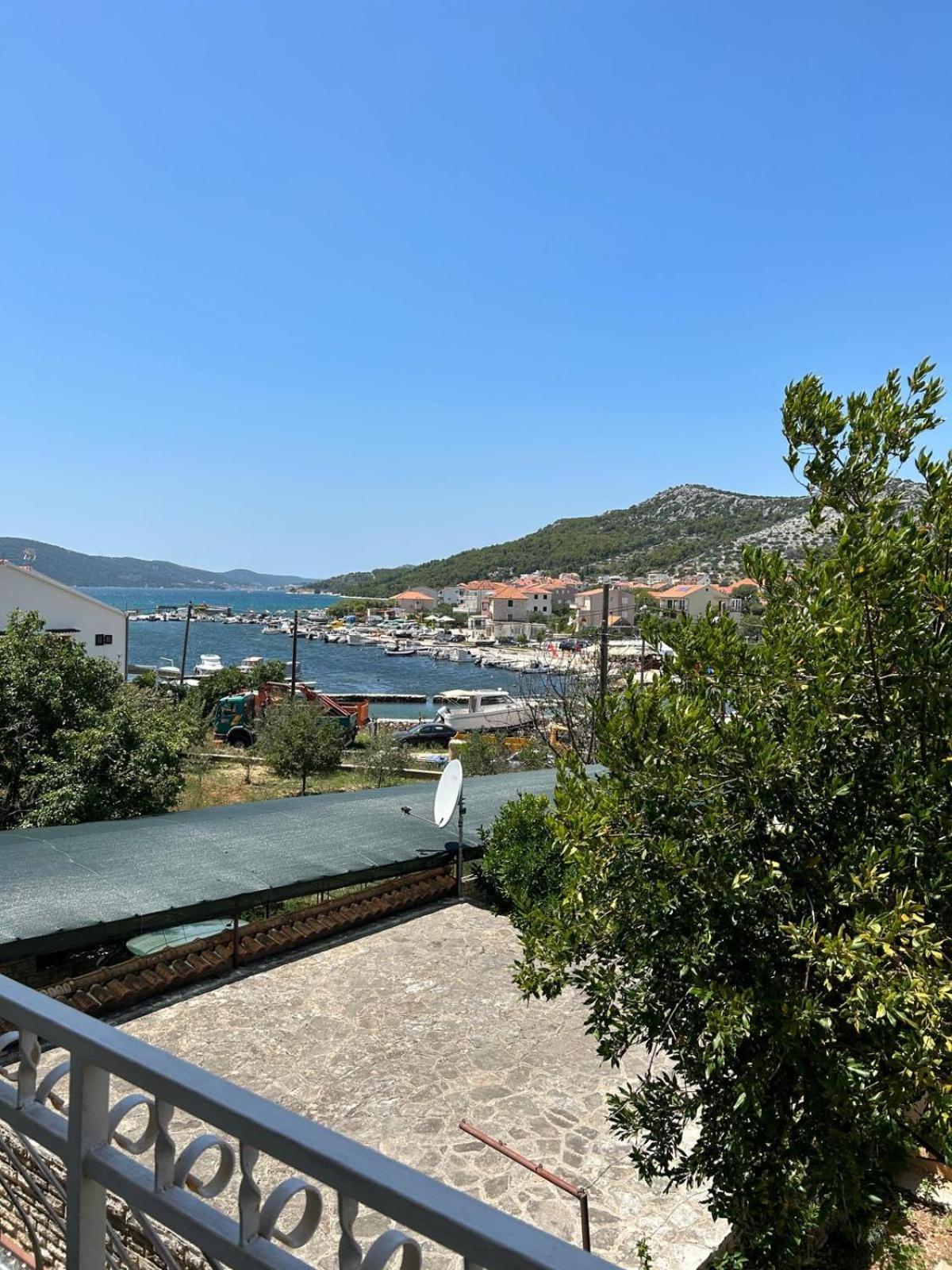 House Antonija, Relax By The Sea *