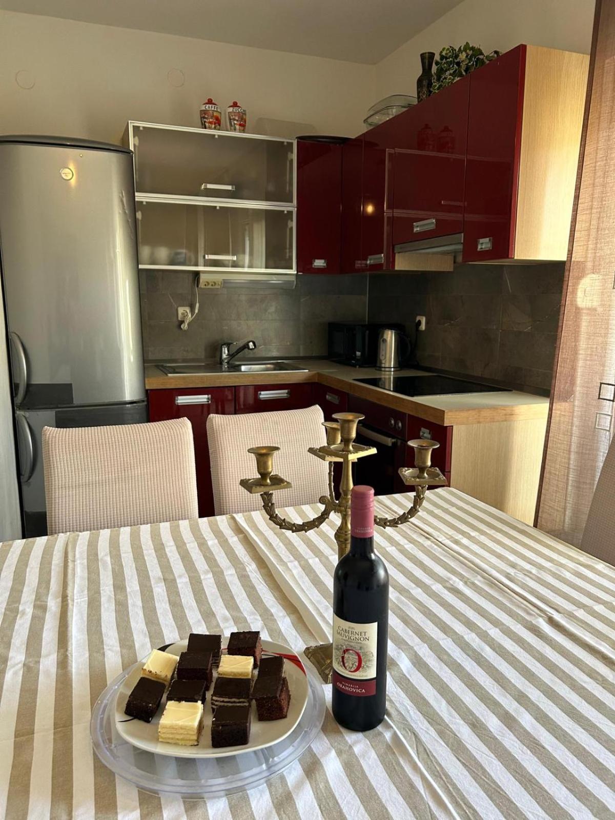 Apartment House Antonija, Relax By The Sea Seget Vranjica