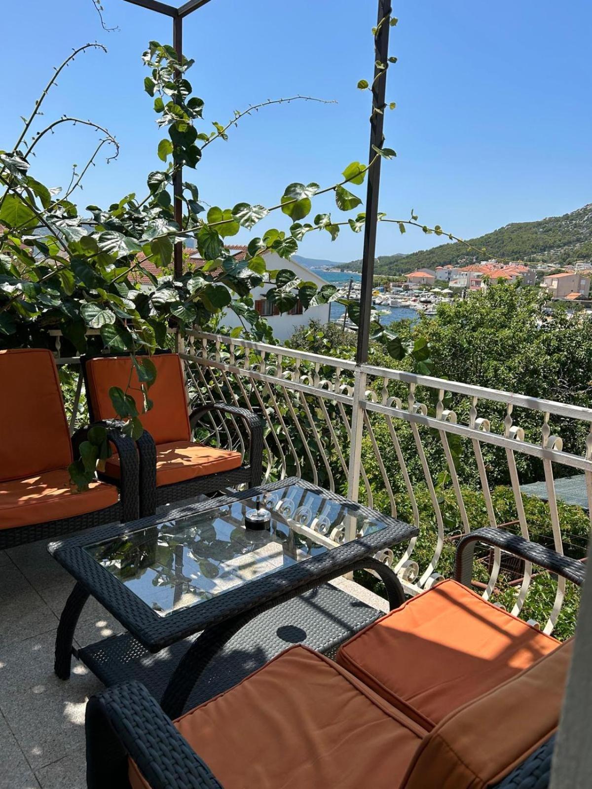 House Antonija, Relax By The Sea *