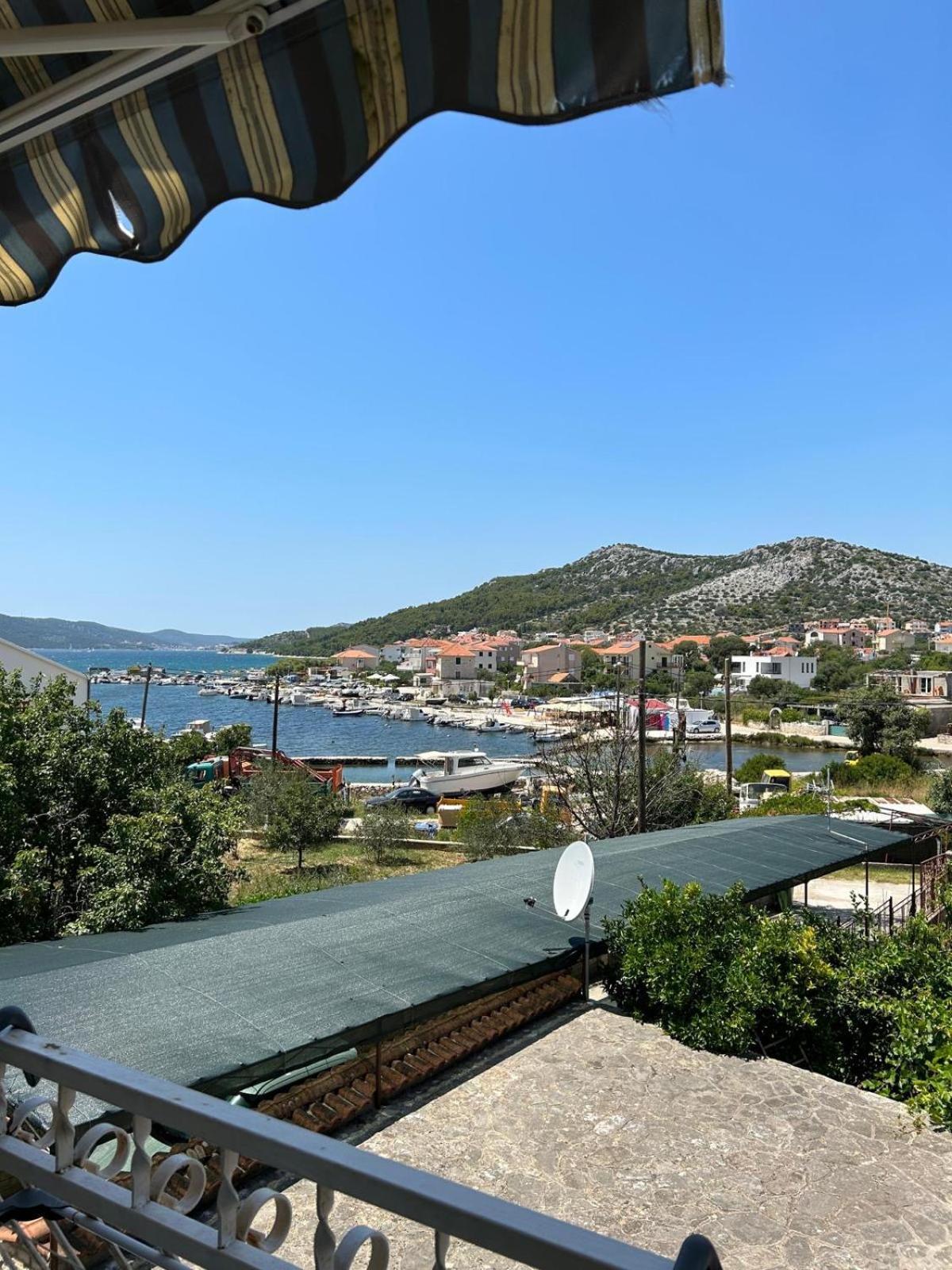 House Antonija, Relax By The Sea Seget Vranjica