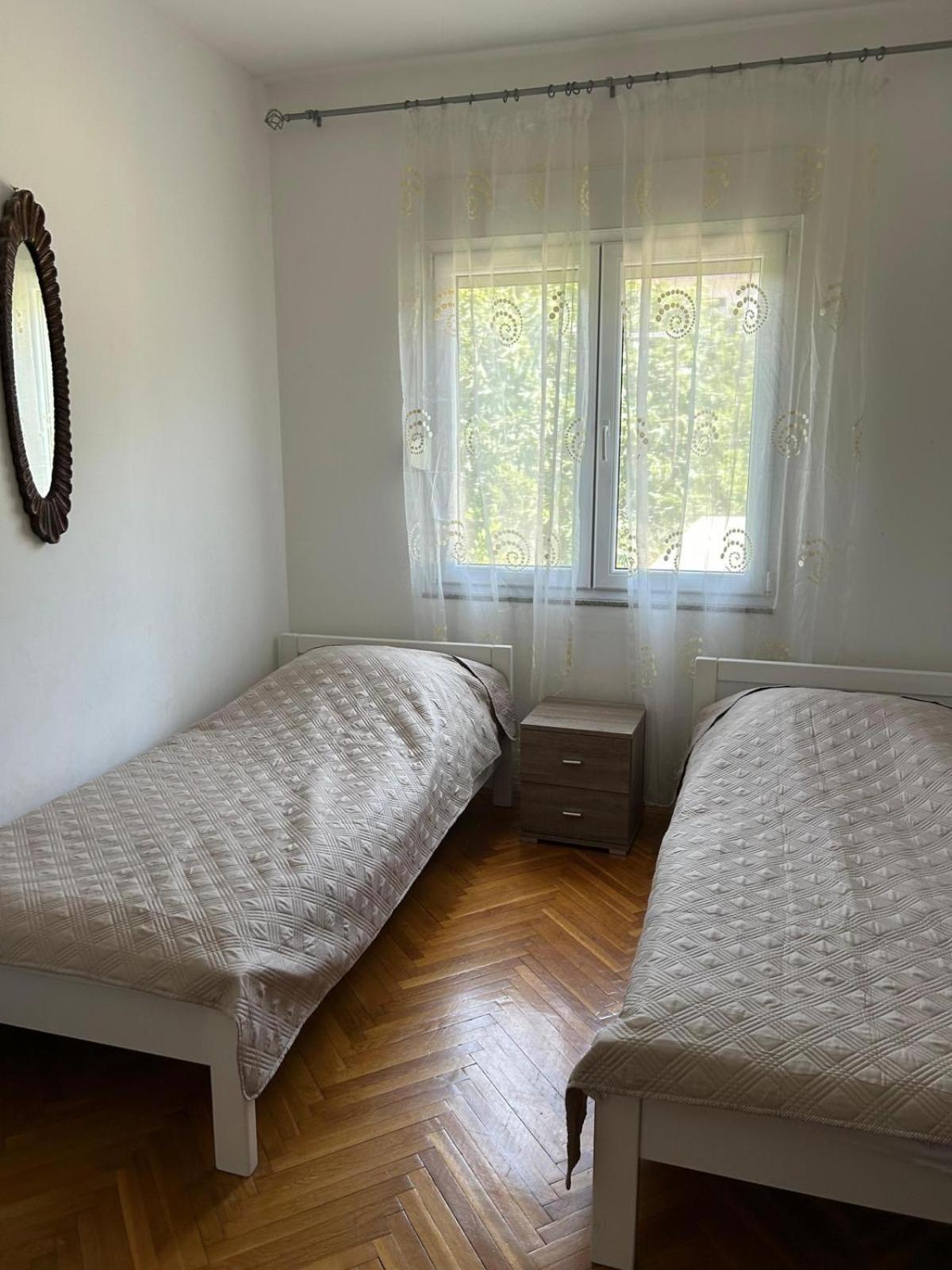 Apartment House Antonija, Relax By The Sea Seget Vranjica