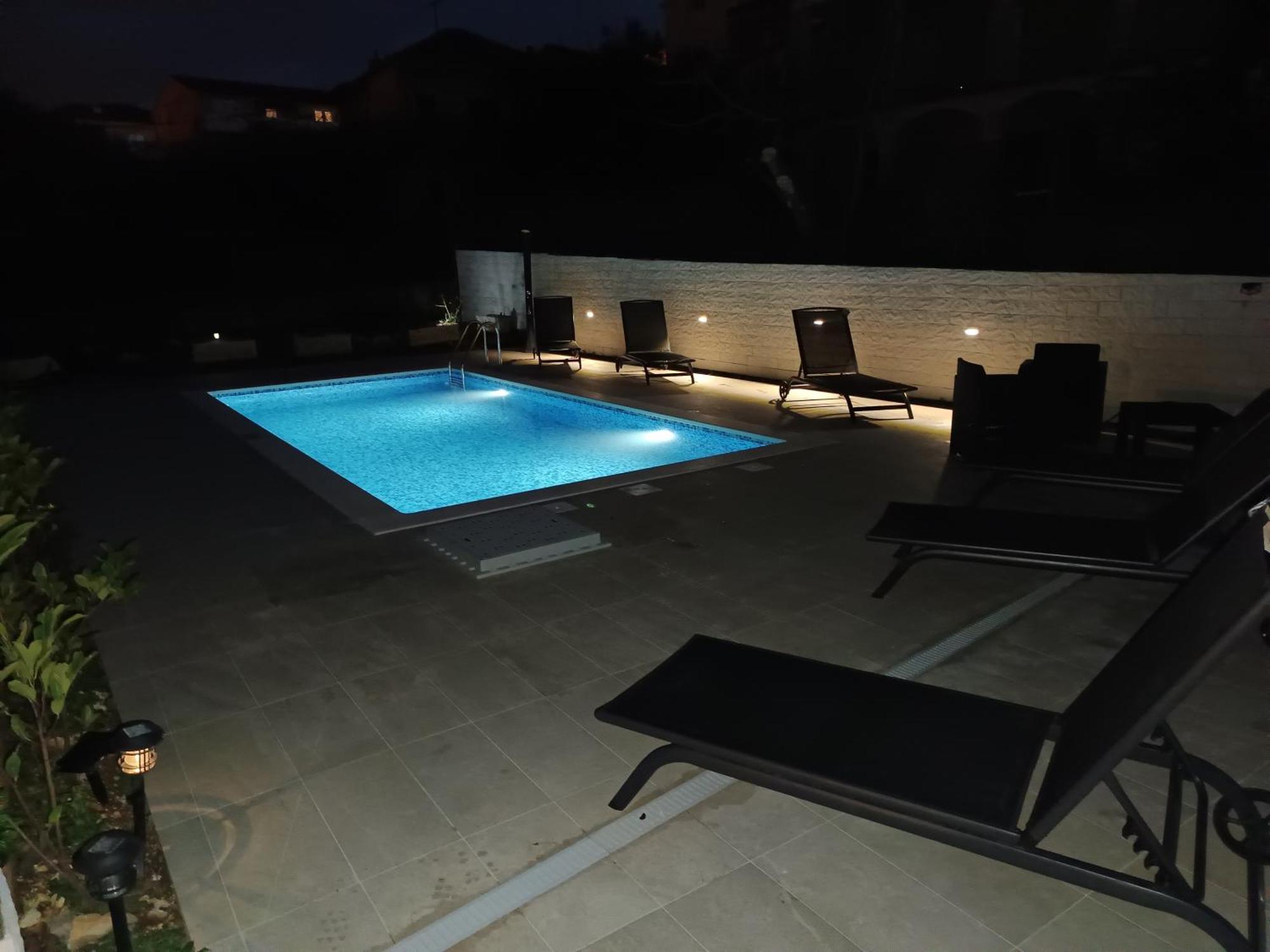 House Antonija, Relax By The Sea Seget Vranjica
