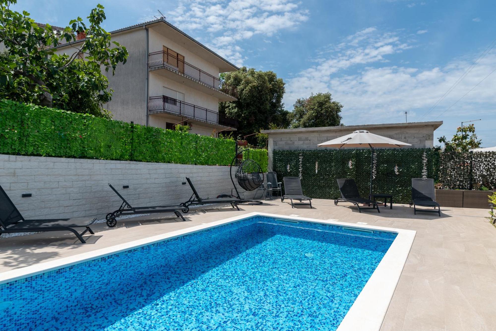 House Antonija, Relax By The Sea Appartement *