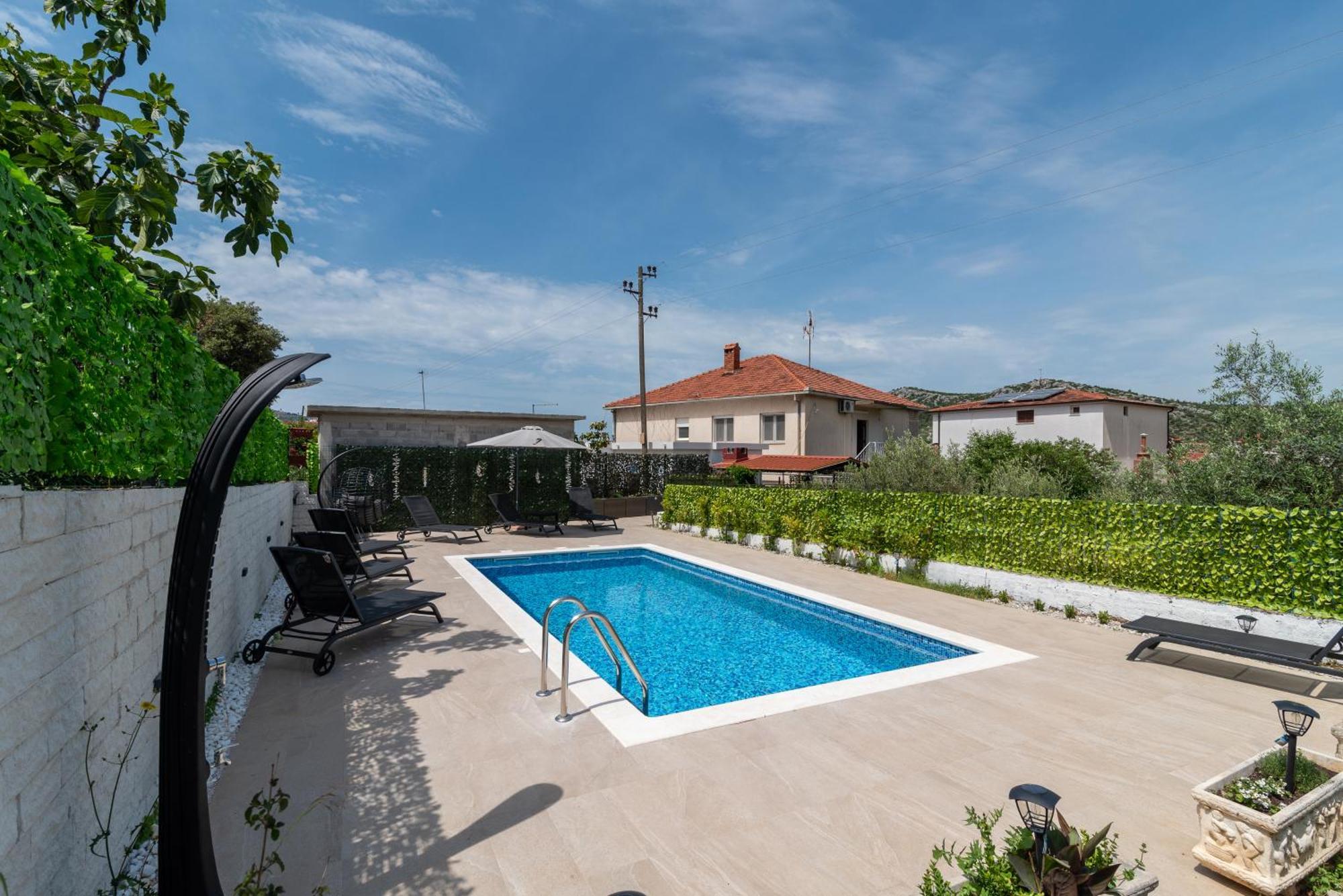 House Antonija, Relax By The Sea Seget Vranjica