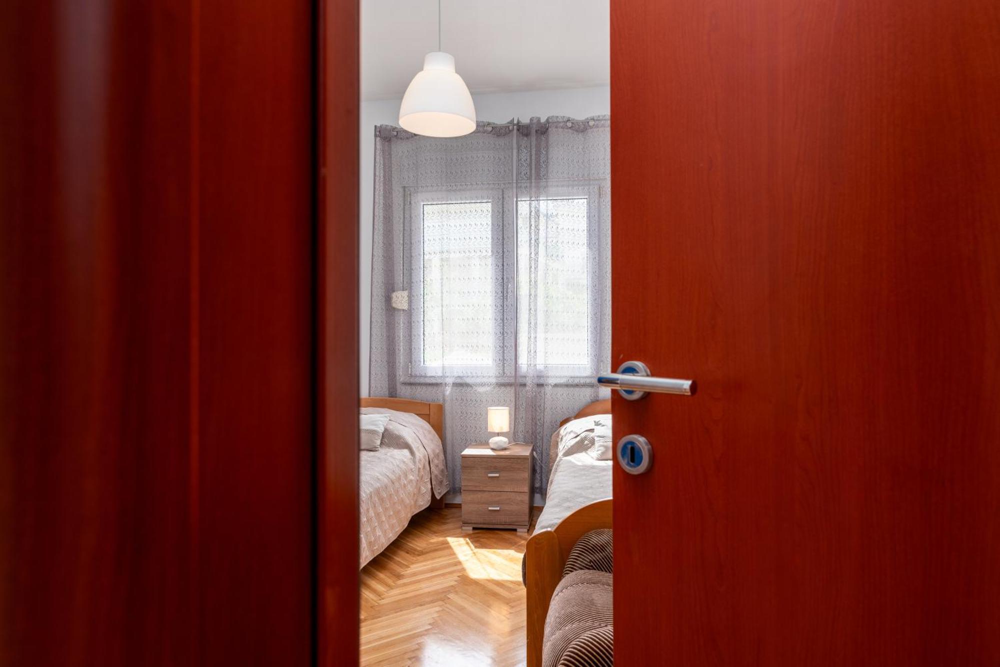 House Antonija, Relax By The Sea Seget Vranjica